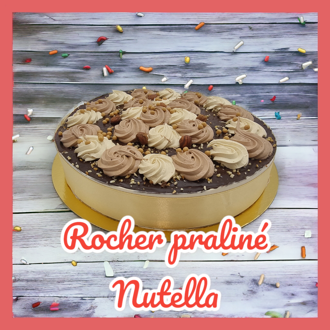 Rocher praliné nutella : génoise nature avec crème nutella et praline  et une ganache chocolat et des éclats de noisettes.